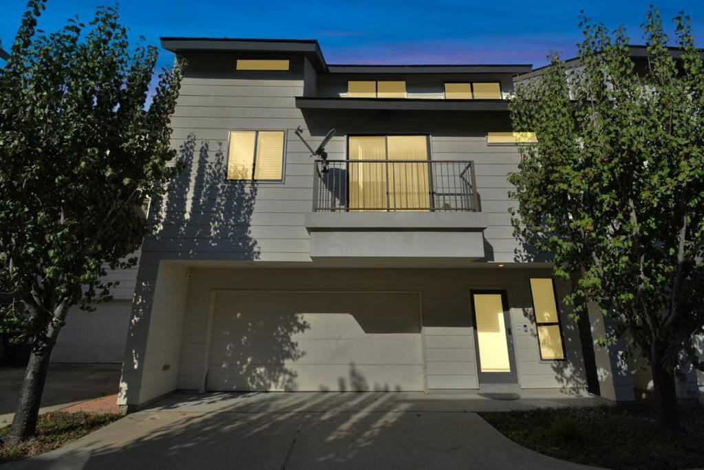 3Br/3.5Ba Three Story East Downtown Townhouse With View Villa Houston Exterior foto